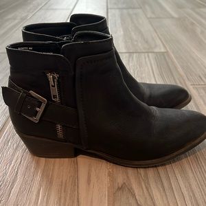 Madden girl black ankle boot